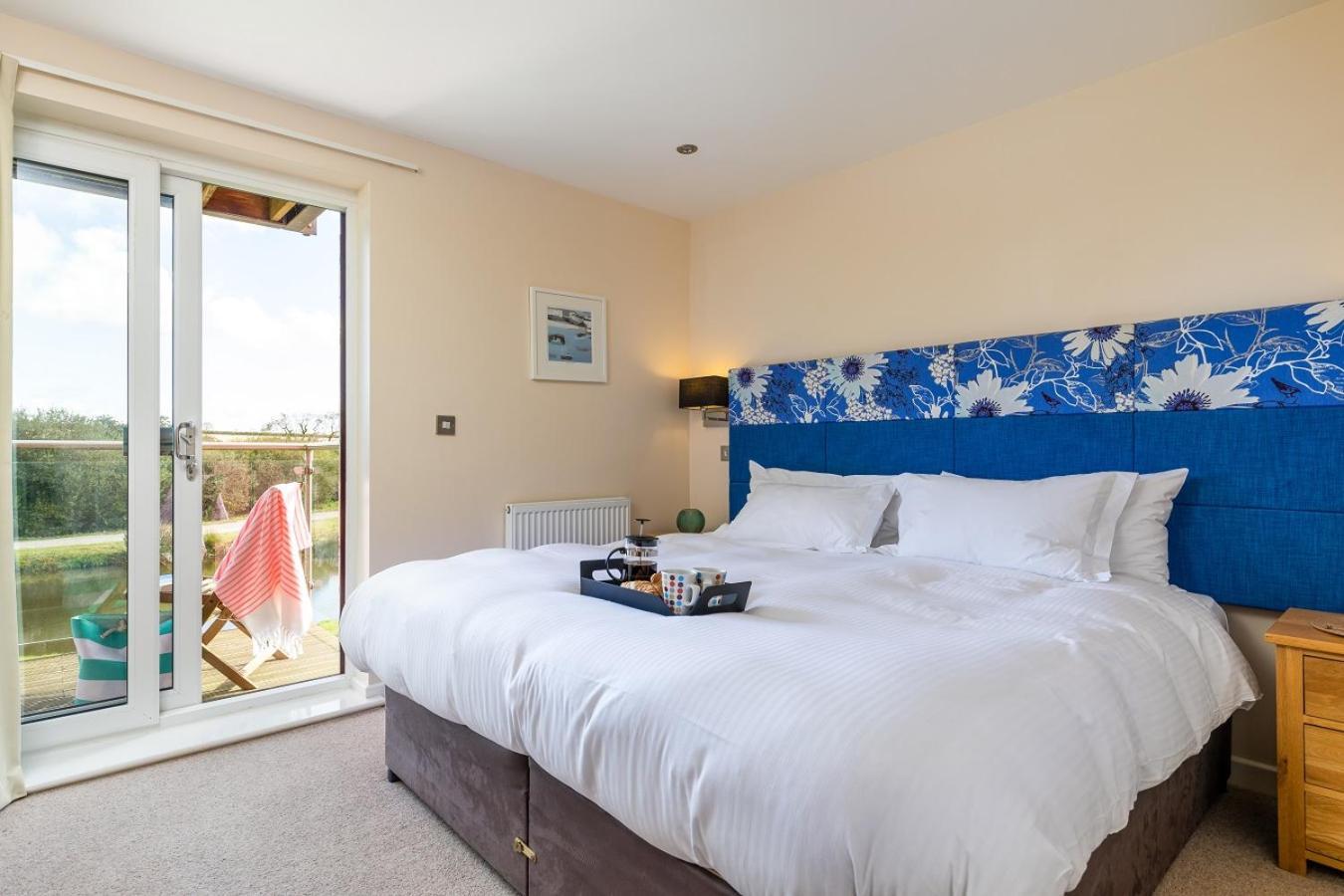 Retallack Resort & Spa Пэдстоу Номер фото A bedroom at The Old Post Office